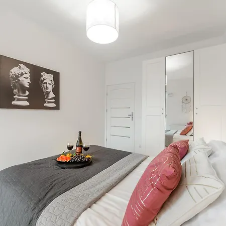 Comfy Near Park Fv Apartment Lodz